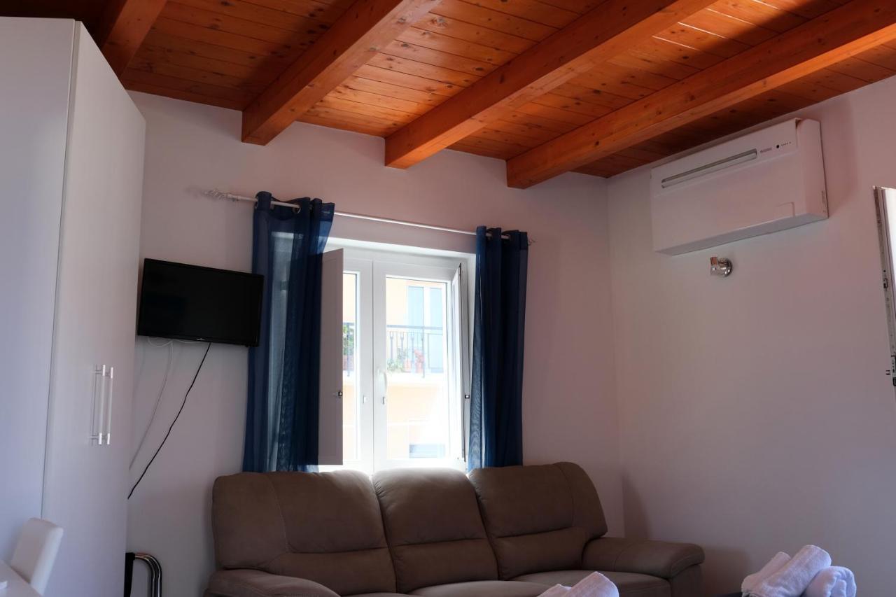 Residence Nina Пицо Екстериор снимка